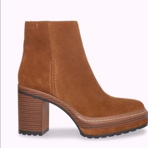 Steven Madden Shanita ankle boots, size 8.
